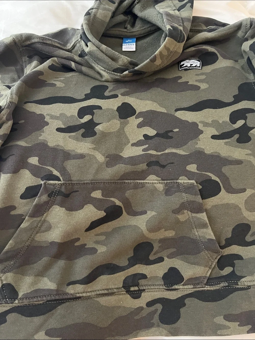 Old Navy Boys' Camo Hooded Pullover - Green & Black